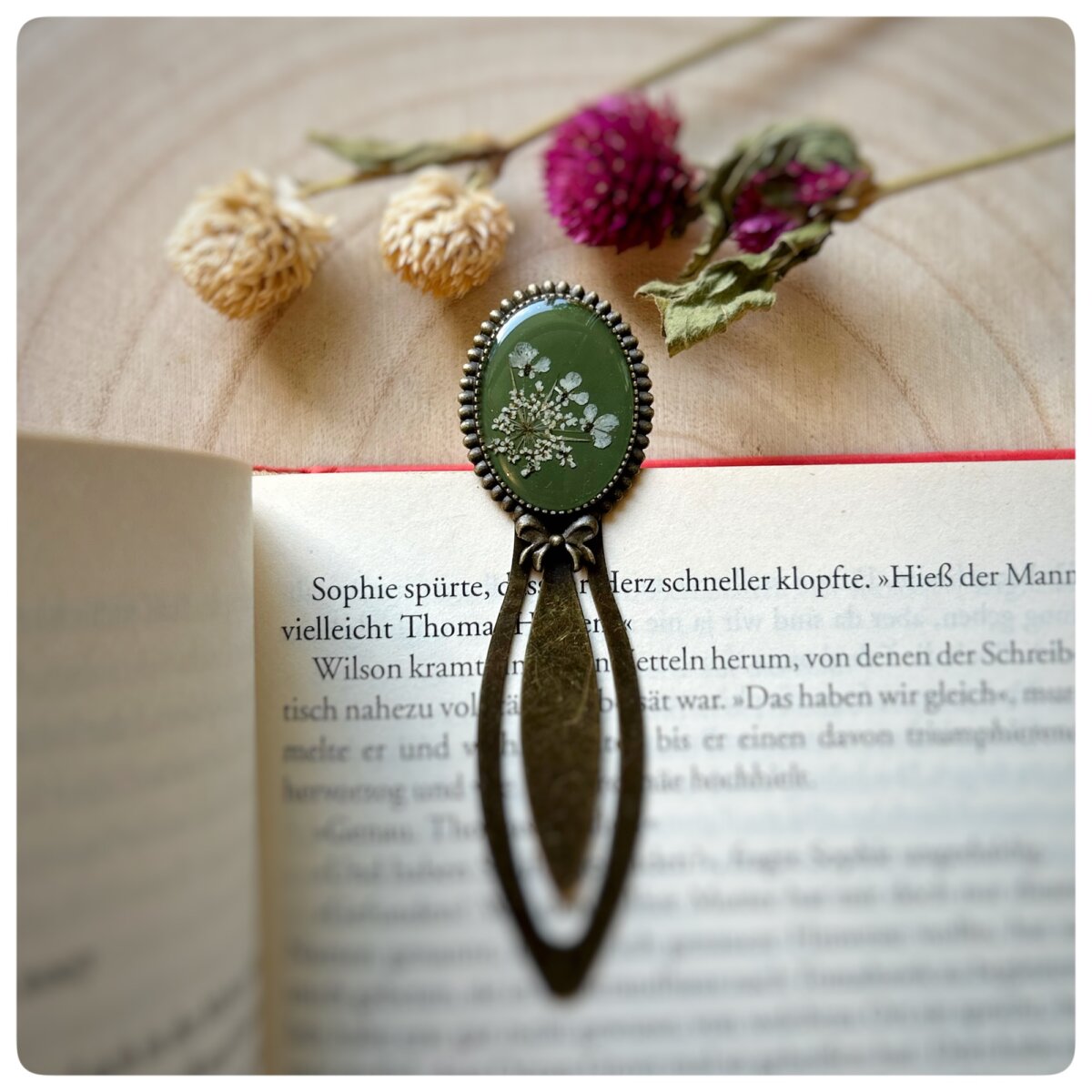 Lesezeichen mit echten wilde Moehre Blueten4